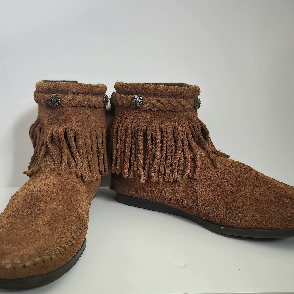 Minnetonka Brown Suede Fringe Moccasin Boots